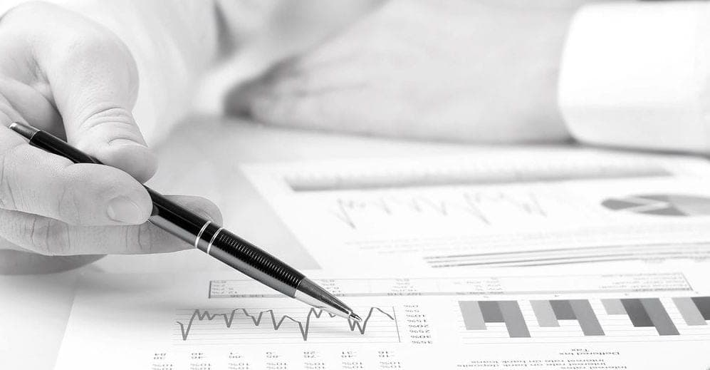 Reviewing financial charts with a pen